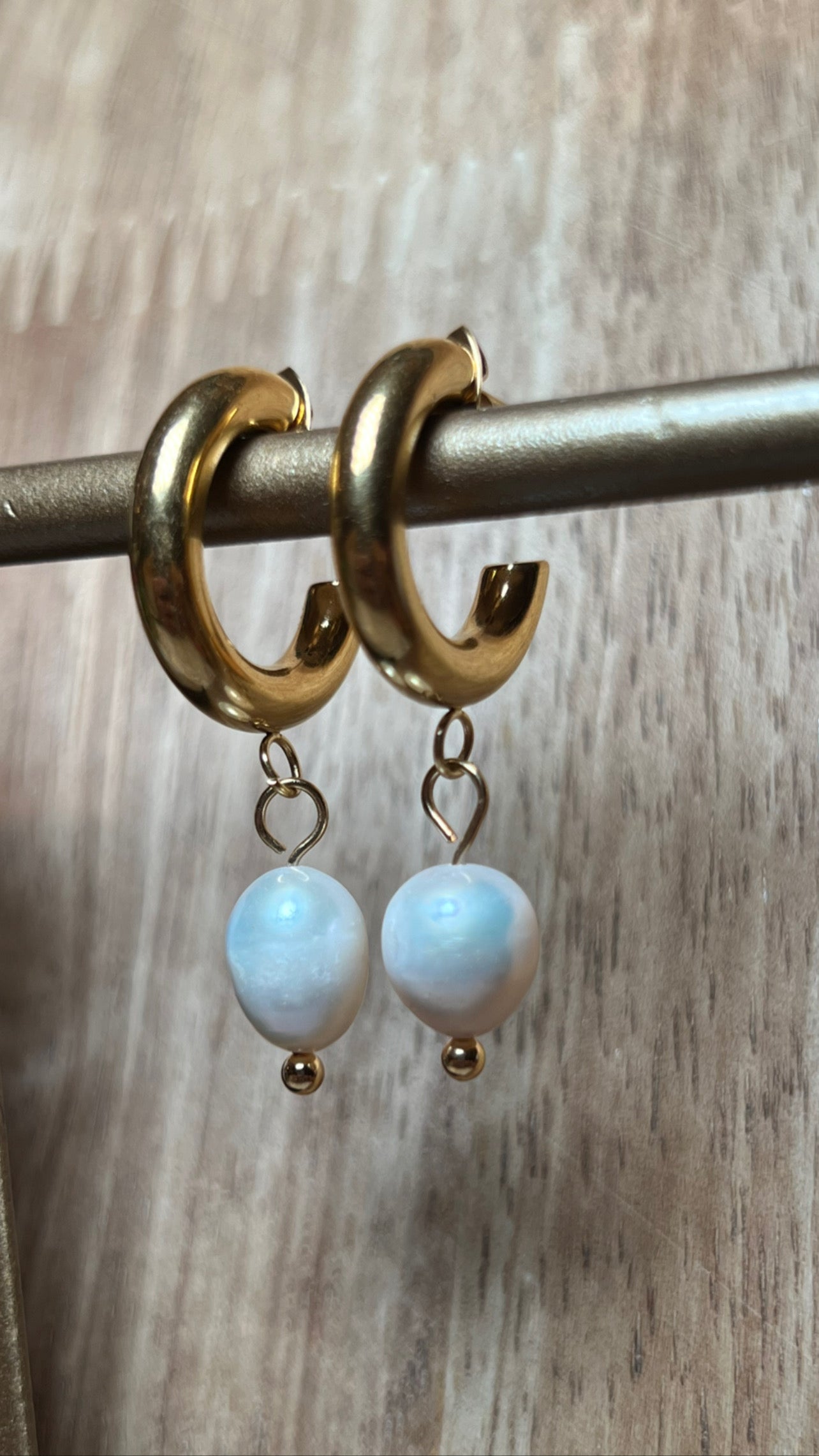 Las Perlas Earrings